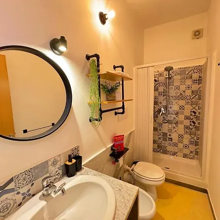 Backpackers House - Ballaro Apartmán